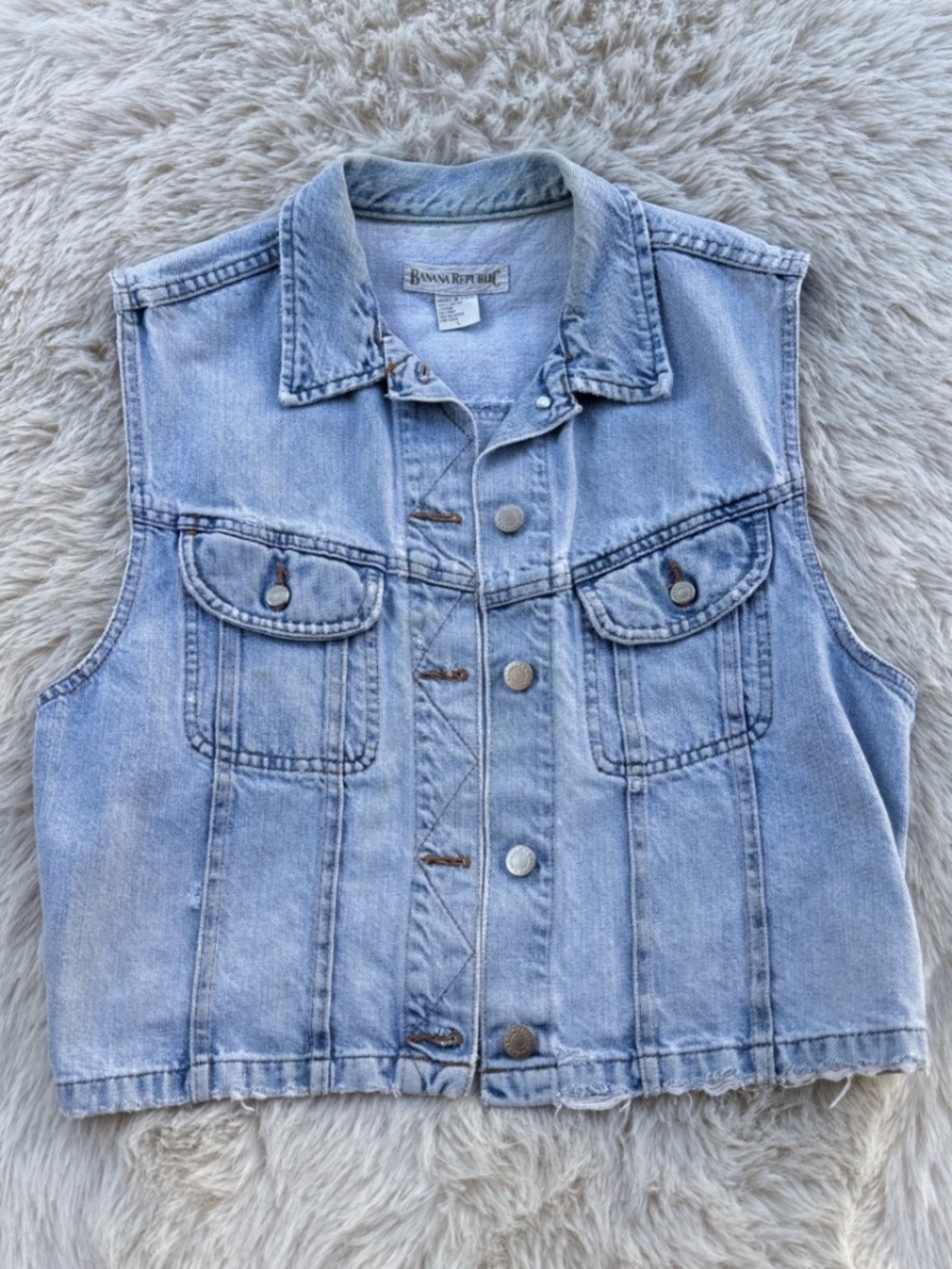 90’s Banana Republic Women's Blue Sleeveless Button-Front Collared Vest Pockets